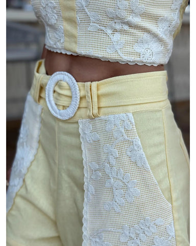 Conjunto Shorts e Top Buttercup Amarelo Manteiga