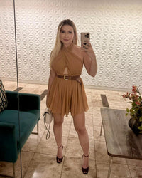 Vestido Macaquinho Frente Única Belle Mocha Mousse