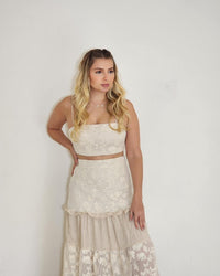 Conjunto Saia e Top Analu Cru